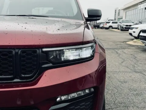 More photos of 2024 Jeep Grand Cherokee Limited at Zeigler BMW of Kalamazoo, MI