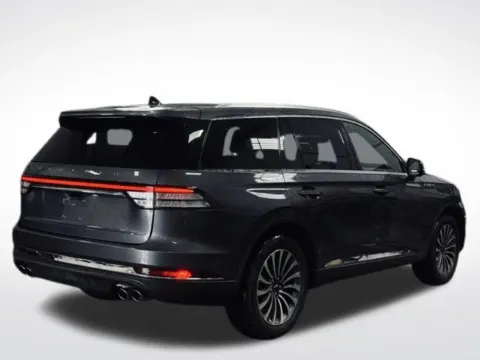More photos of 2022 Lincoln Aviator Reserve at Zeigler BMW of Kalamazoo, MI