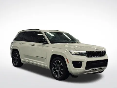 More photos of 2023 Jeep Grand Cherokee Overland at Zeigler BMW of Kalamazoo, MI