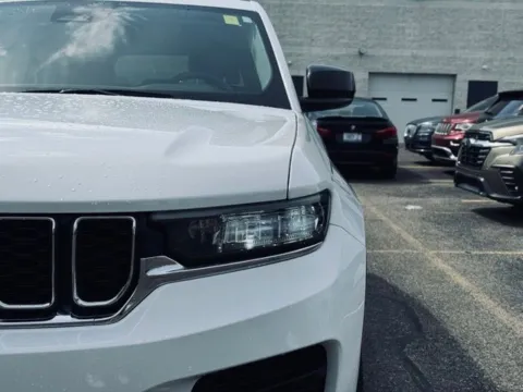 Another view of 2023 Jeep Grand Cherokee Laredo for sale in Kalamazoo, MI at Zeigler BMW of Kalamazoo