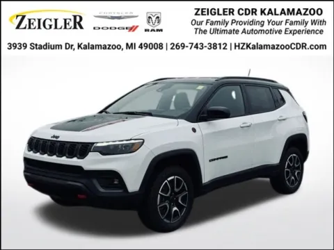 White 2025 Jeep Compass Trailhawk for sale in Kalamazoo, MI