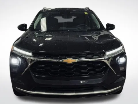 Photos of 2025 Chevrolet Trax LT for sale in Kalamazoo, MI at Zeigler BMW of Kalamazoo