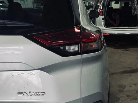 More photos of 2022 Nissan Rogue SV at Zeigler BMW of Kalamazoo, MI