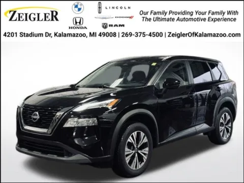 Black 2022 Nissan Rogue SV for sale in Kalamazoo, MI