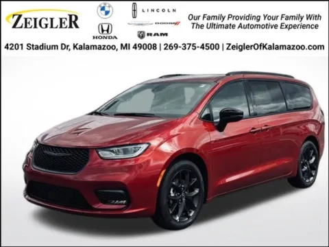 Red 2025 Chrysler Pacifica Limited for sale in Kalamazoo, MI