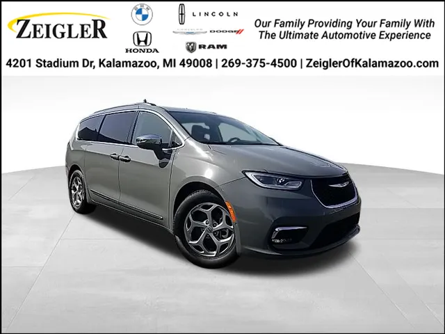 2022 Chrysler Pacifica Limited for sale in Kalamazoo, MI