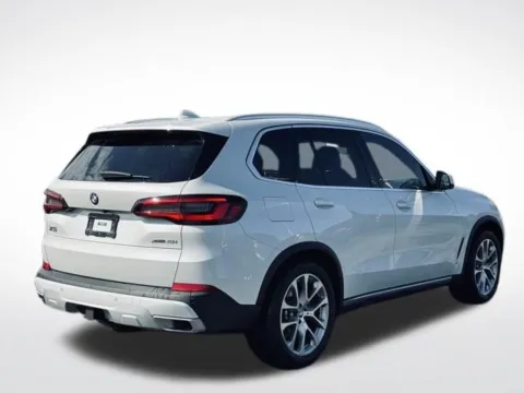 More photos of 2023 BMW X5 xDrive40i at Zeigler BMW of Kalamazoo, MI
