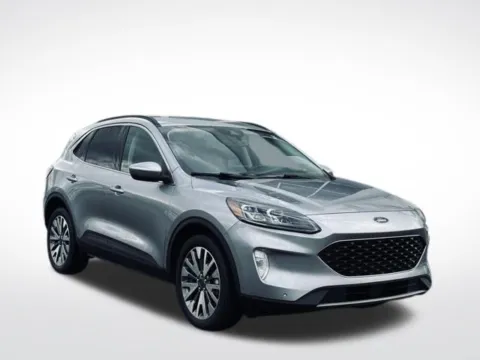 More photos of 2022 Ford Escape Hybrid Titanium at Zeigler BMW of Kalamazoo, MI