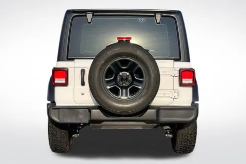 More photos of 2022 Jeep Wrangler Unlimited Sport at Zeigler BMW of Kalamazoo, MI
