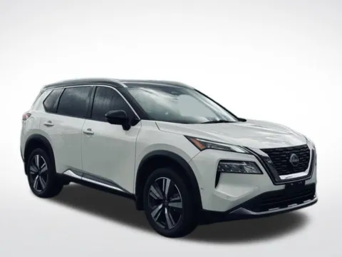 More photos of 2023 Nissan Rogue SL at Zeigler BMW of Kalamazoo, MI