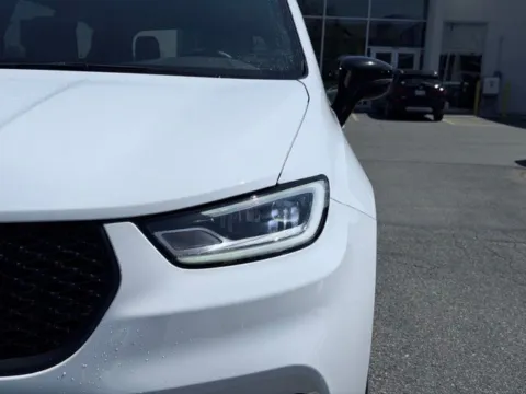 Another view of 2025 Chrysler Pacifica Limited for sale in Kalamazoo, MI at Zeigler BMW of Kalamazoo