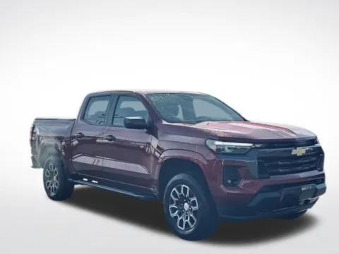 More photos of 2024 Chevrolet Colorado LT at Zeigler BMW of Kalamazoo, MI