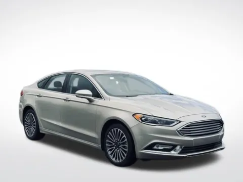 More photos of 2017 Ford Fusion SE at Zeigler BMW of Kalamazoo, MI