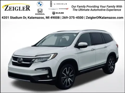 White 2022 Honda Pilot Touring for sale in Kalamazoo, MI