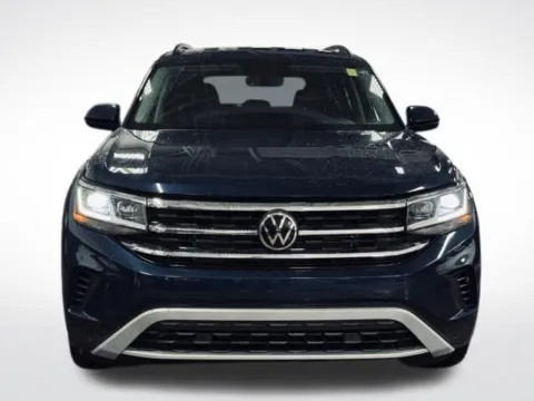 Photos of 2022 Volkswagen Atlas 3.6L V6 SE w/Technology for sale in Kalamazoo, MI at Zeigler BMW of Kalamazoo