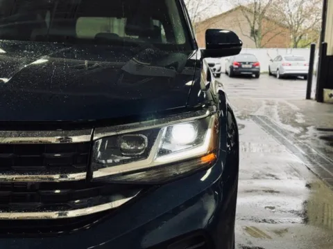 Another view of 2022 Volkswagen Atlas 3.6L V6 SE w/Technology for sale in Kalamazoo, MI at Zeigler BMW of Kalamazoo