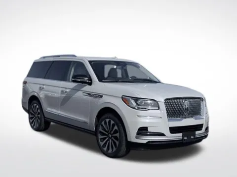 More photos of 2023 Lincoln Navigator Reserve at Zeigler BMW of Kalamazoo, MI