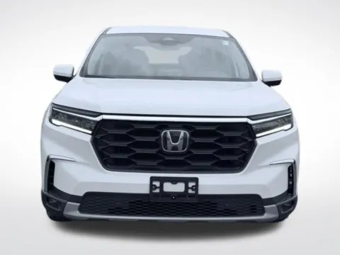 Photos of 2023 Honda Pilot EX-L for sale in Kalamazoo, MI at Zeigler BMW of Kalamazoo