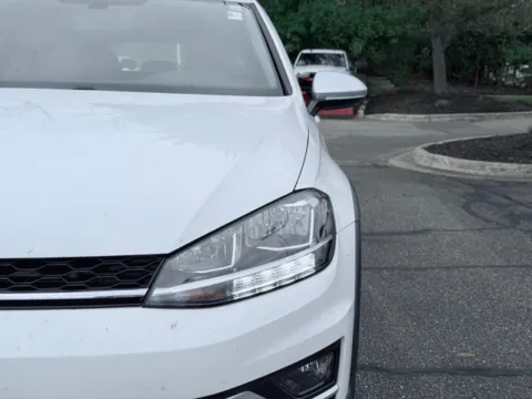 Another view of 2018 Volkswagen Golf Alltrack TSI S for sale in Kalamazoo, MI at Zeigler BMW of Kalamazoo