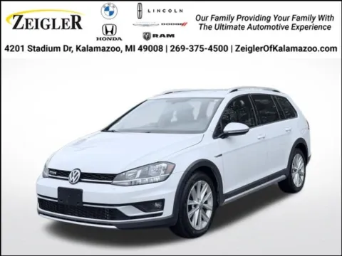 White 2018 Volkswagen Golf Alltrack TSI S for sale in Kalamazoo, MI