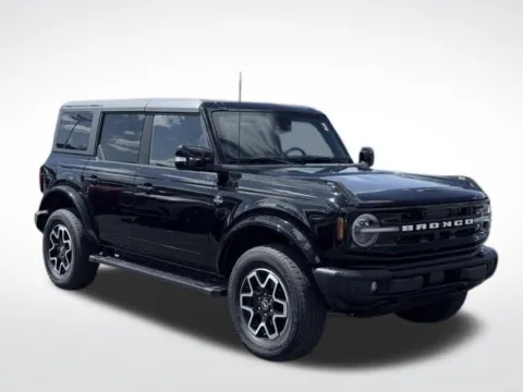 More photos of 2023 Ford Bronco Outer Banks at Zeigler BMW of Kalamazoo, MI