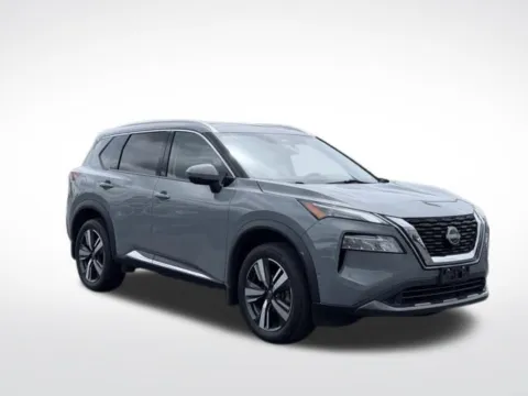 More photos of 2023 Nissan Rogue SL at Zeigler BMW of Kalamazoo, MI