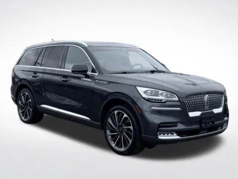 More photos of 2023 Lincoln Aviator Reserve at Zeigler BMW of Kalamazoo, MI