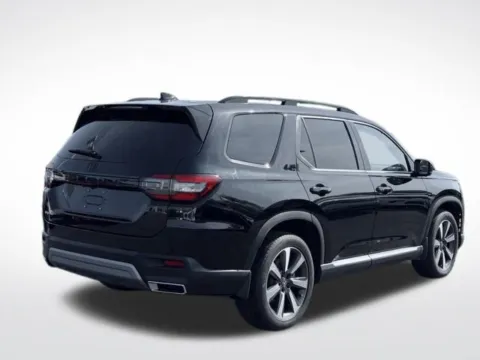 More photos of 2024 Honda Pilot Elite at Zeigler BMW of Kalamazoo, MI