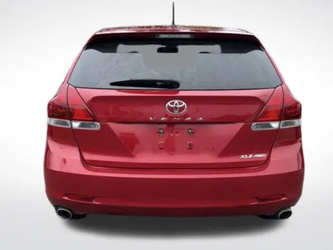 More photos of 2015 Toyota Venza XLE at Zeigler BMW of Kalamazoo, MI