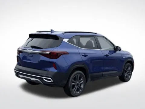 More photos of 2023 Kia Seltos S at Zeigler BMW of Kalamazoo, MI