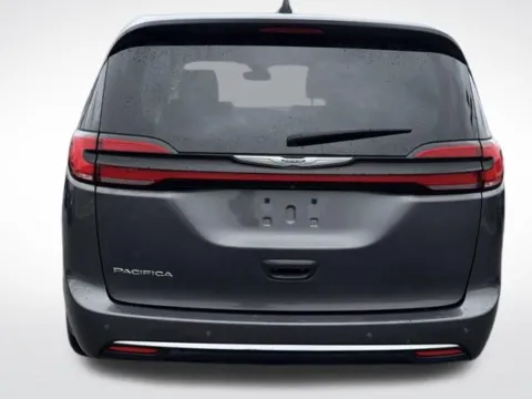 More photos of 2023 Chrysler Pacifica Touring L at Zeigler BMW of Kalamazoo, MI