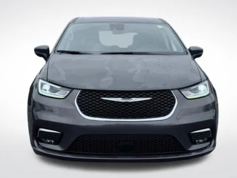 Photos of 2023 Chrysler Pacifica Touring L for sale in Kalamazoo, MI at Zeigler BMW of Kalamazoo