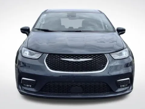 Photos of 2023 Chrysler Pacifica Touring L for sale in Kalamazoo, MI at Zeigler BMW of Kalamazoo