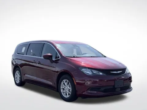 More photos of 2023 Chrysler Voyager LX at Zeigler BMW of Kalamazoo, MI