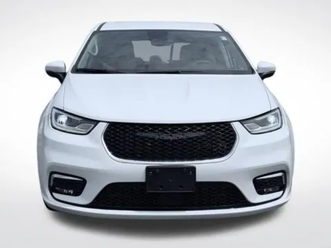 Another view of 2023 Chrysler Pacifica Touring L for sale in Kalamazoo, MI at Zeigler BMW of Kalamazoo