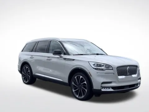 More photos of 2024 Lincoln Aviator Reserve at Zeigler BMW of Kalamazoo, MI