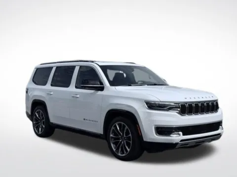 More photos of 2023 Jeep Wagoneer Series III at Zeigler BMW of Kalamazoo, MI