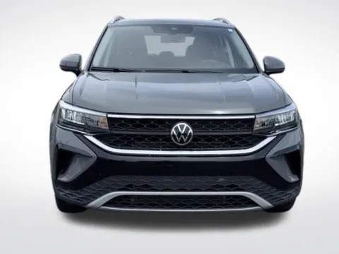 Photos of 2022 Volkswagen Taos 1.5T SE for sale in Kalamazoo, MI at Zeigler BMW of Kalamazoo