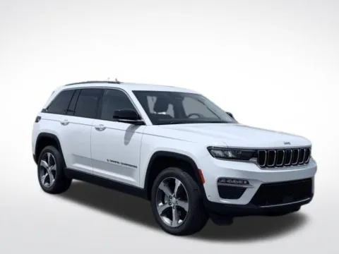 More photos of 2023 Jeep Grand Cherokee Limited at Zeigler BMW of Kalamazoo, MI