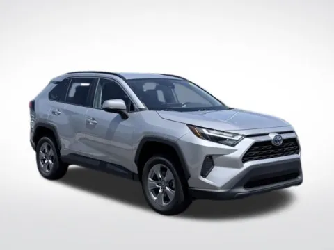 More photos of 2022 Toyota RAV4 Hybrid XLE at Zeigler BMW of Kalamazoo, MI