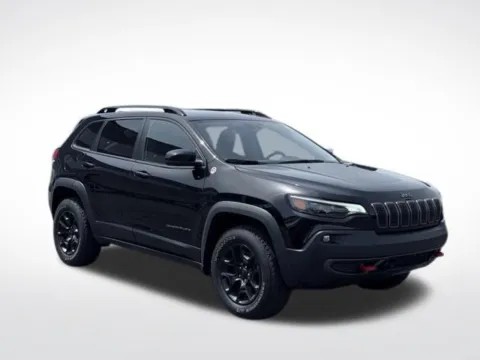 More photos of 2022 Jeep Cherokee Trailhawk at Zeigler BMW of Kalamazoo, MI