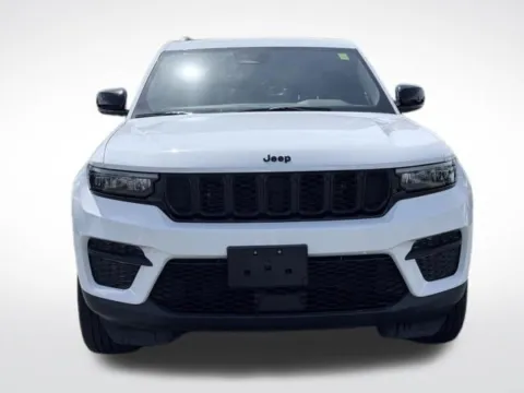 Photos of 2025 Jeep Grand Cherokee Altitude for sale in Kalamazoo, MI at Zeigler BMW of Kalamazoo