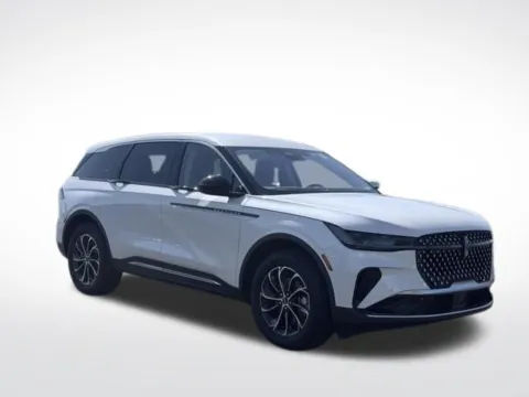 More photos of 2025 Lincoln Nautilus Premiere at Zeigler BMW of Kalamazoo, MI