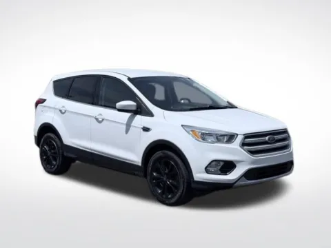 More photos of 2019 Ford Escape SE at Zeigler BMW of Kalamazoo, MI