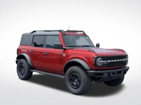 More photos of 2023 Ford Bronco Wildtrak at Zeigler BMW of Kalamazoo, MI