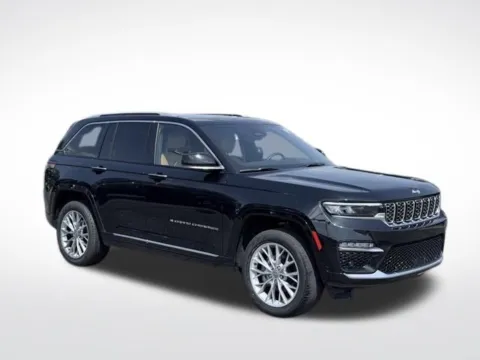 More photos of 2023 Jeep Grand Cherokee Summit at Zeigler BMW of Kalamazoo, MI