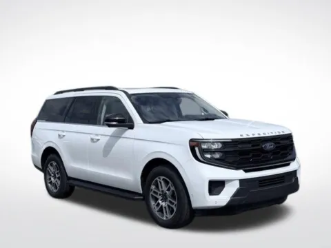 More photos of 2025 Ford Expedition Active at Zeigler BMW of Kalamazoo, MI