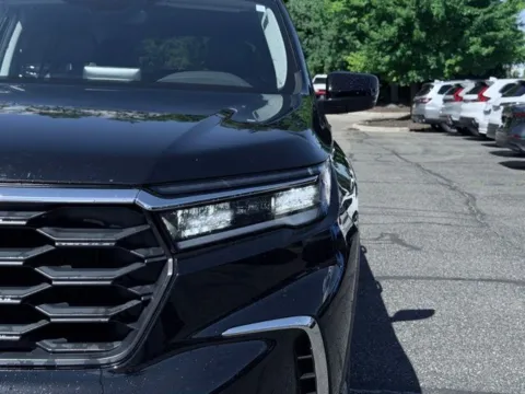 Another view of 2025 Honda Pilot EX-L for sale in Kalamazoo, MI at Zeigler BMW of Kalamazoo