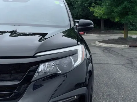 Another view of 2022 Honda Pilot TrailSport for sale in Kalamazoo, MI at Zeigler BMW of Kalamazoo