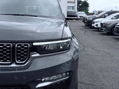 More photos of 2025 Jeep Grand Cherokee Summit at Zeigler BMW of Kalamazoo, MI